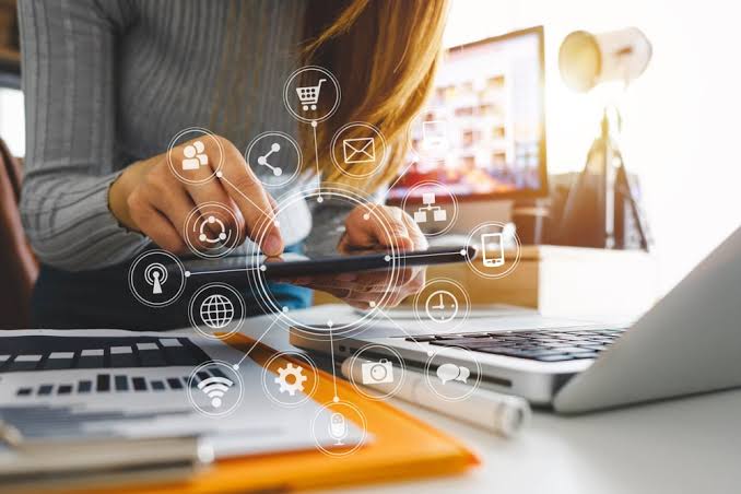 Marketing digital em alta: veja carreiras promissoras 1 images 2025 05 05T235212.291
